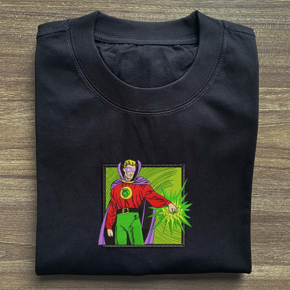 Emerald Sentinel Art Embroidered T shirt (2)