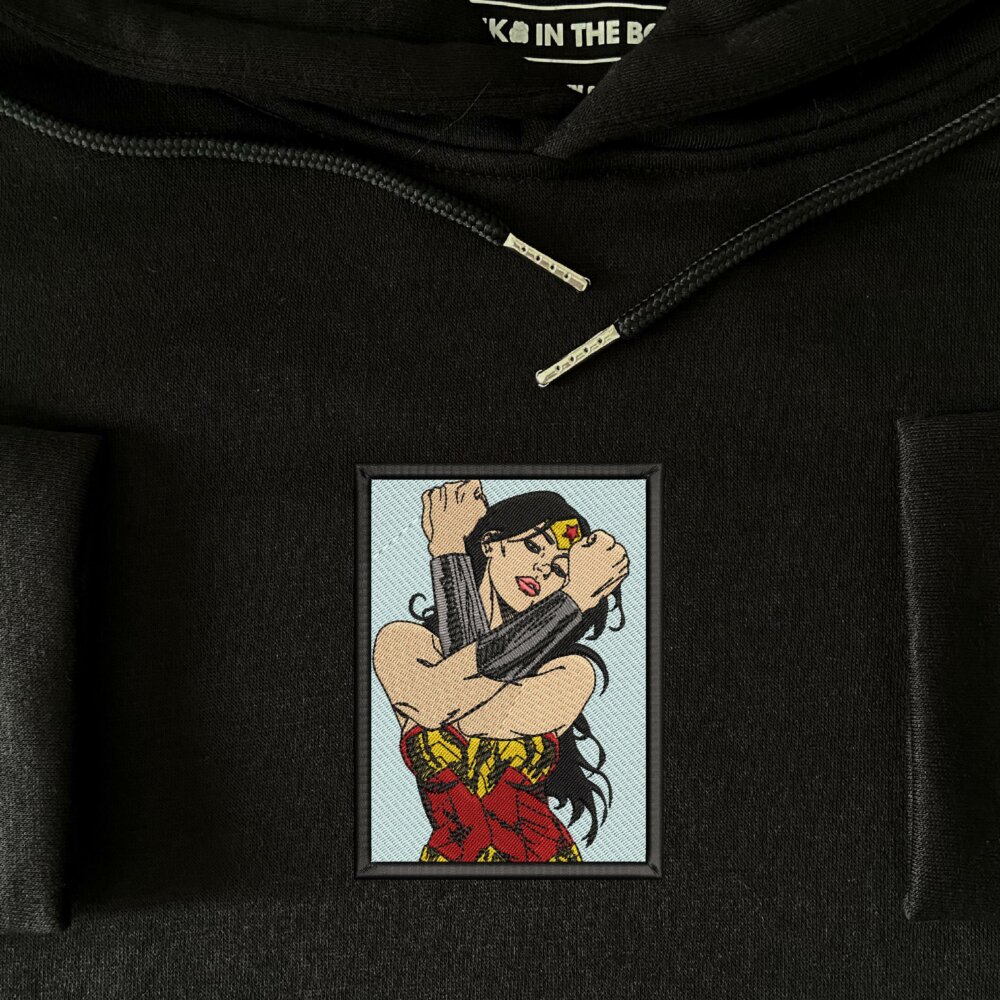 Wonder Woman Art Embroidered Hoodie Black (4)
