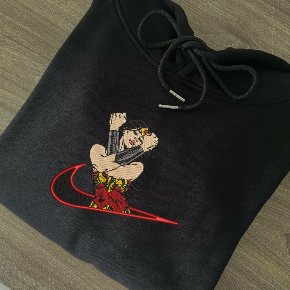 Wonder Woman Embroidered Hoodie Black (2)
